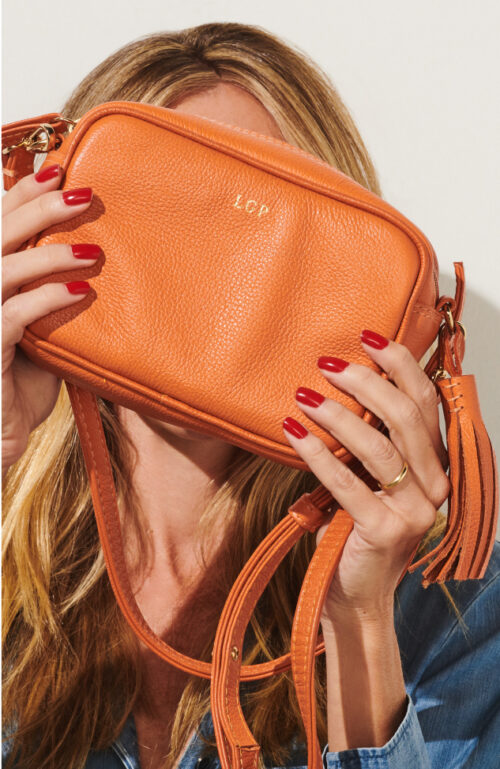 Bolsa com zíper e alça longa com 3 regulagens e bolso no interior